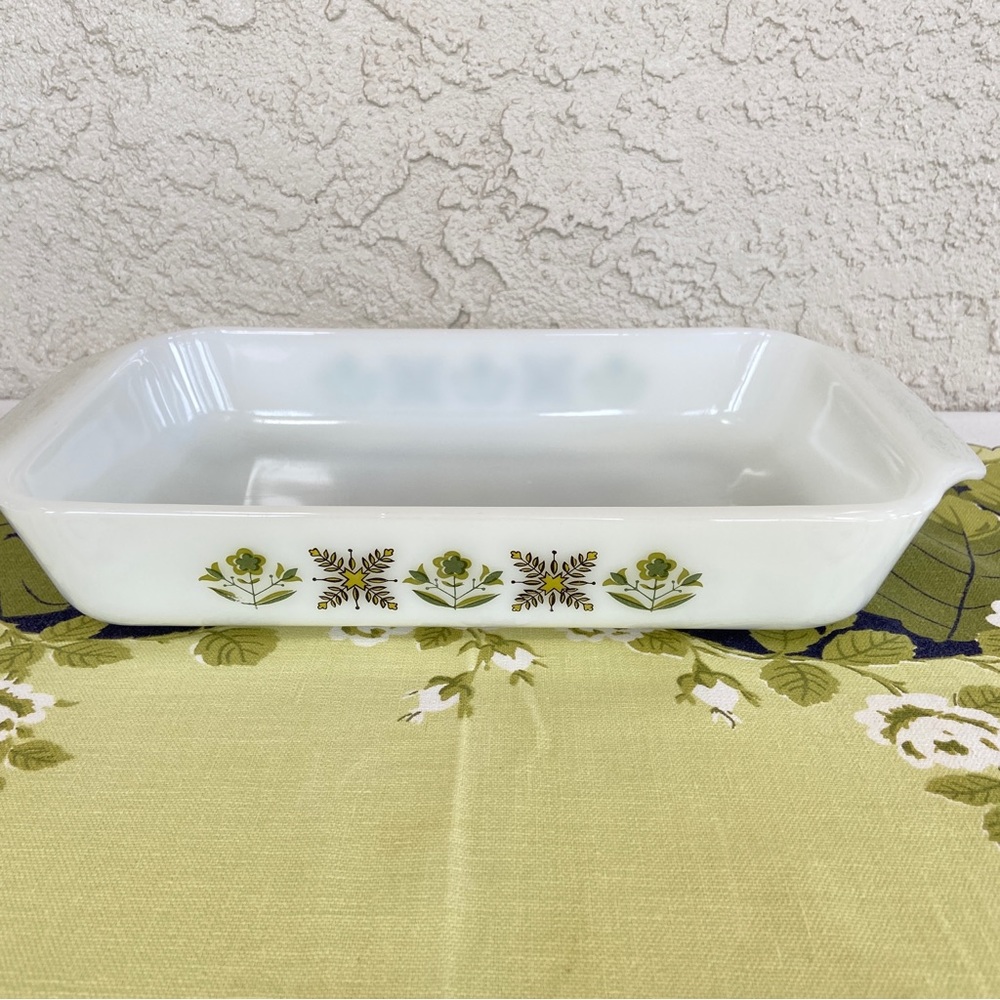Vintage Anchor Hocking Fire King “Meadow Green” 432 Baking Dish - 1.5 Qt